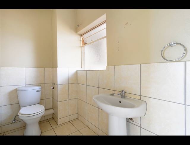 2 BEDROOM APARTMENT FOR SALE IN HONEYPARK